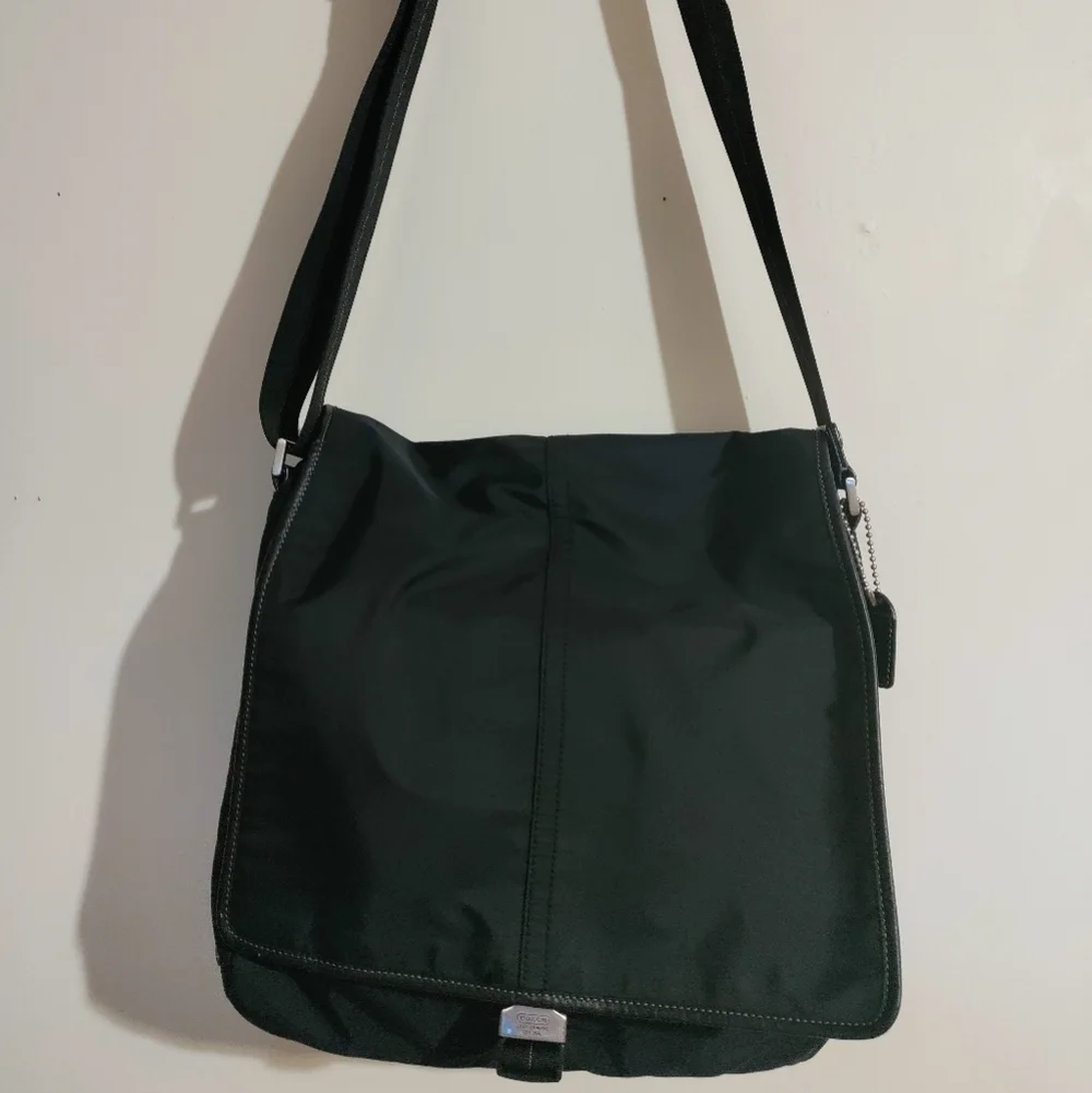 🗼RARE🗼Coach unisex black nylon messenger bag 5373